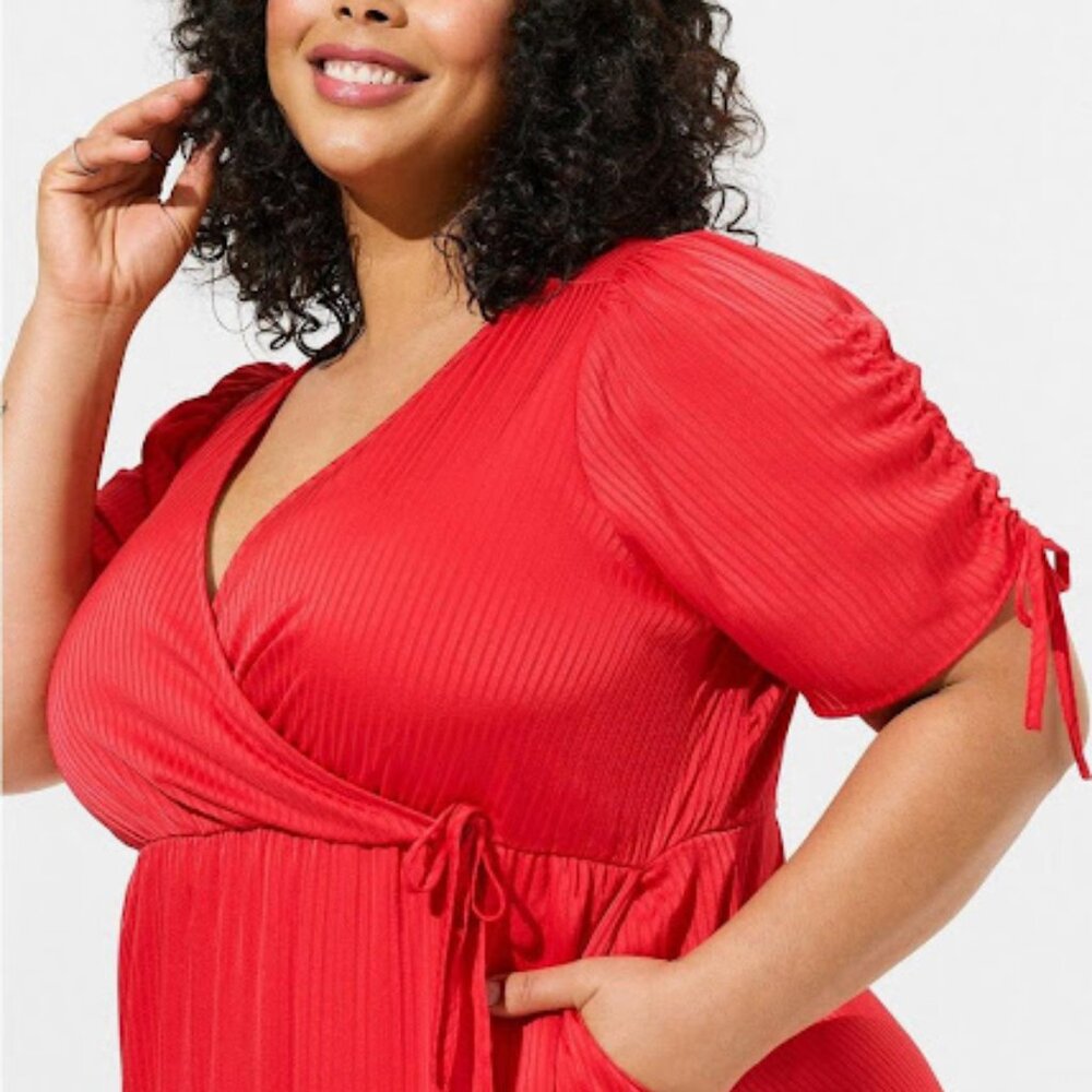 PLUS DRESS - Picture 2 of 6